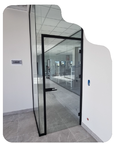 Szklane drzwi - firma Ek-glass